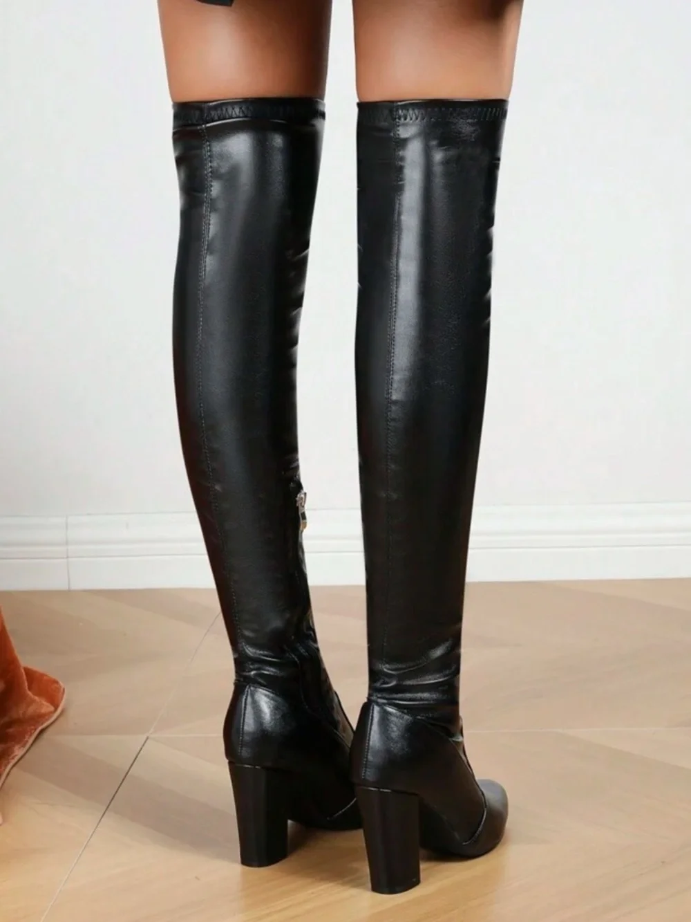 Women’s Over-the-Knee Black Heeled Boots - 9.5